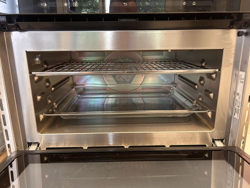 Miele – piekarnik kompaktowy z funkcją mikrofali H6800-1BM