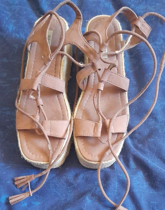 Sandálias pull bear 38