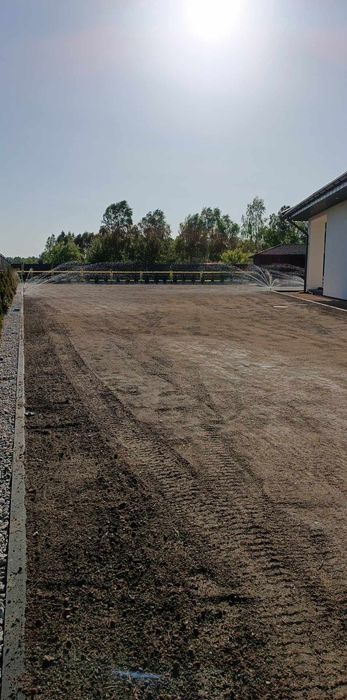 Trawa z rolki,, karczowanie, nawodnienie, glebogryzarka,czyszczenie