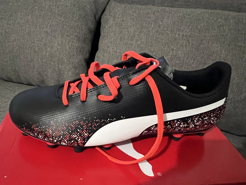 NOWE Buty piłkarskie korki lanki Puma Truora Fg r. 44