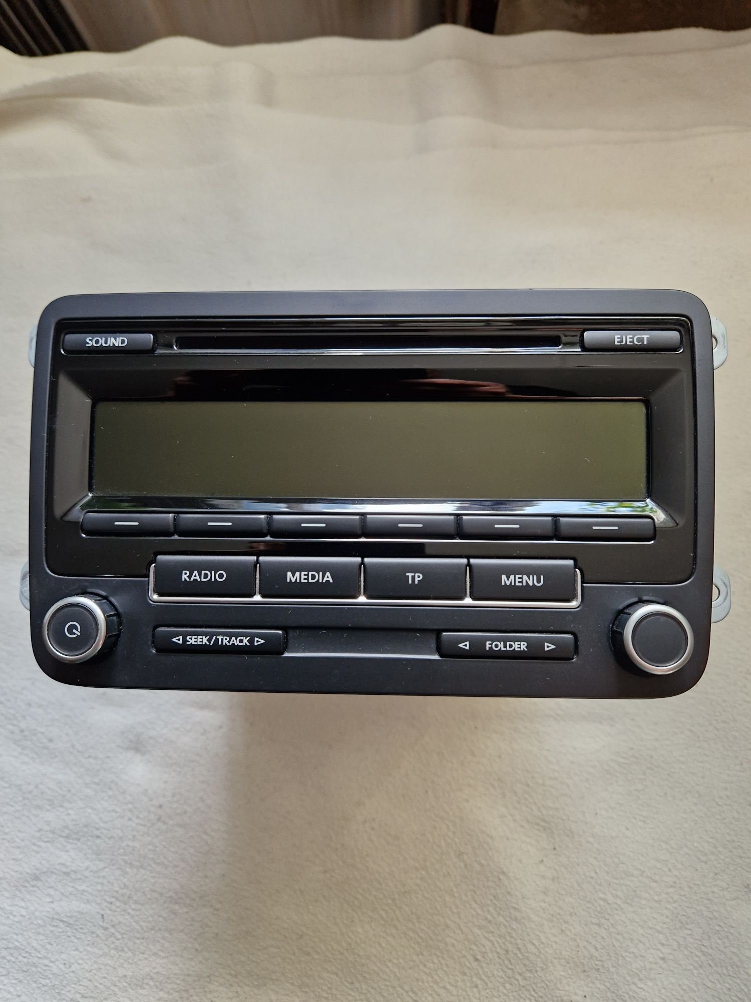 Radio RCD 310   VW Passat B7