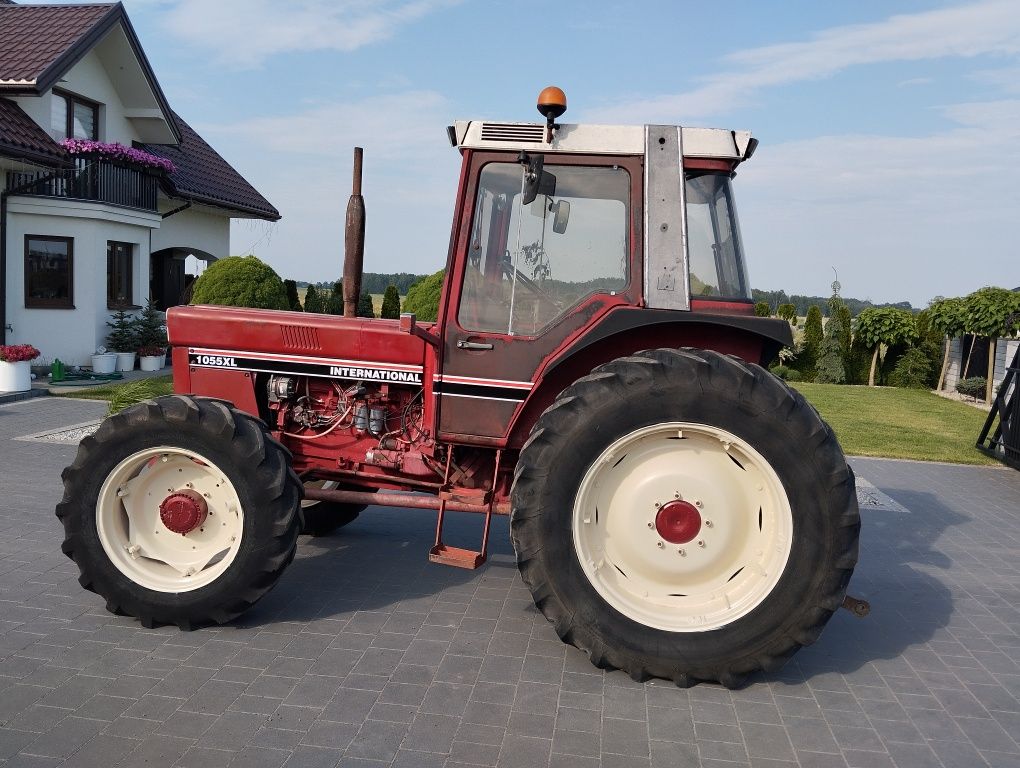 Case Internation 1056xl