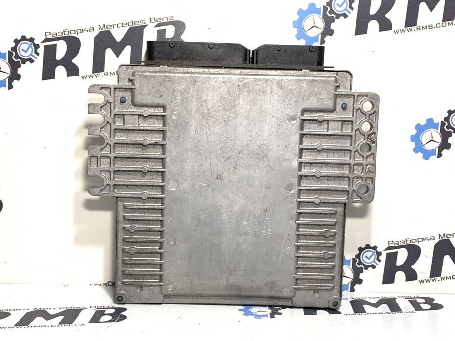 Блок управления двигателя на INFINITI M35 MEC85-960C1 6620