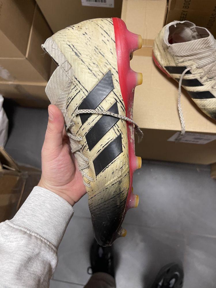 Adidas buty piłkarskie profesjonalne nemezis 18.1