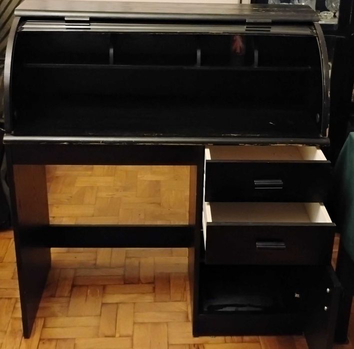 Biurko czarne z otwieranym blatem