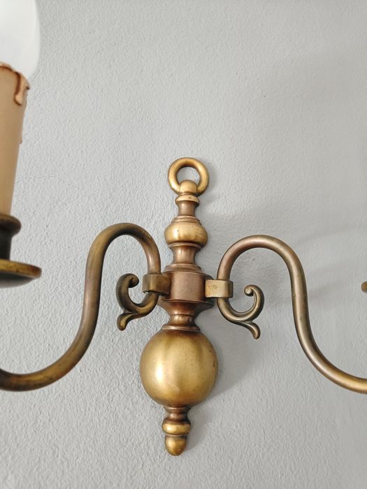 Kinkiet mosiężny świecznik z kloszami