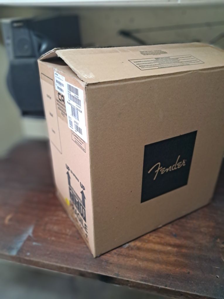 Amplificador de baixo fender rumble 15