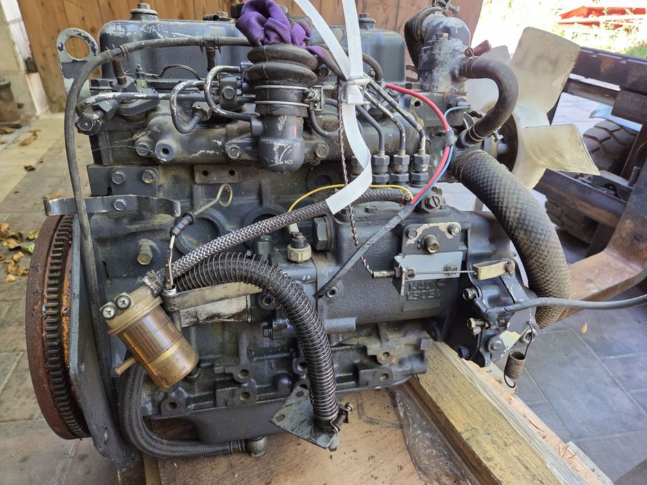 Silnik Mitsubishi  K4D kosiarka traktorek minikoparka