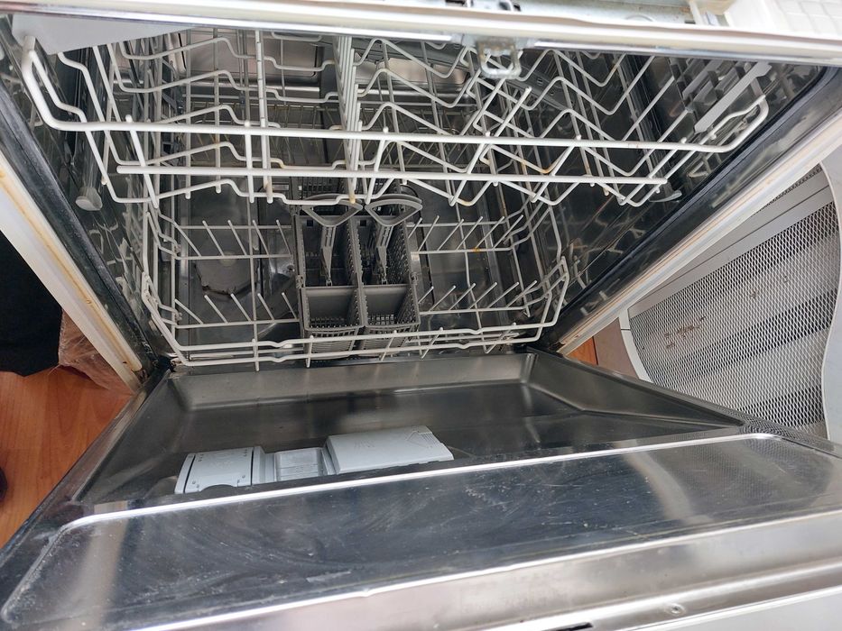 Посудомиюча машина (торг.)