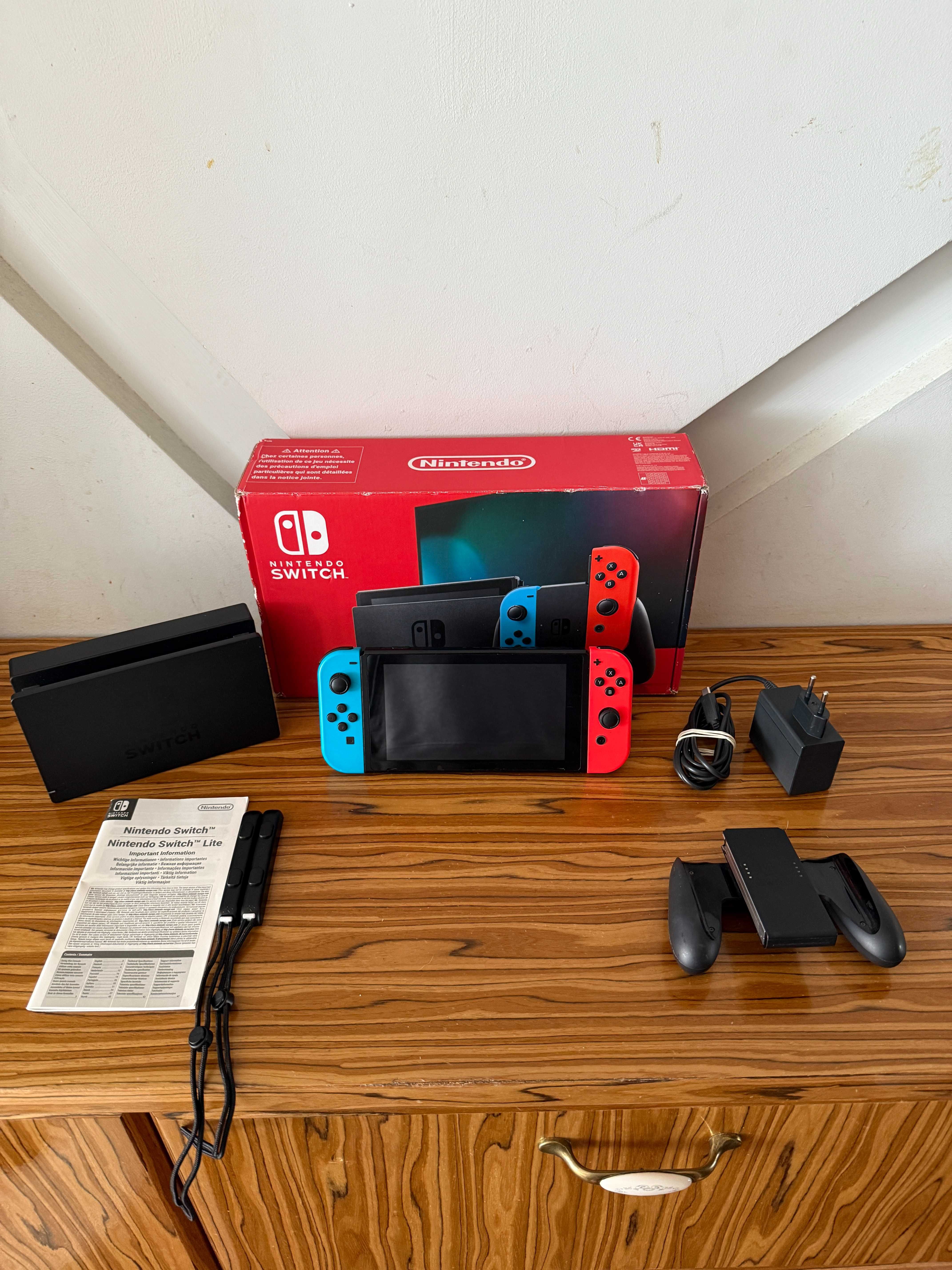 Konsola Nintendo Switch V2 + Akcesoria - Oryginalne pudełko