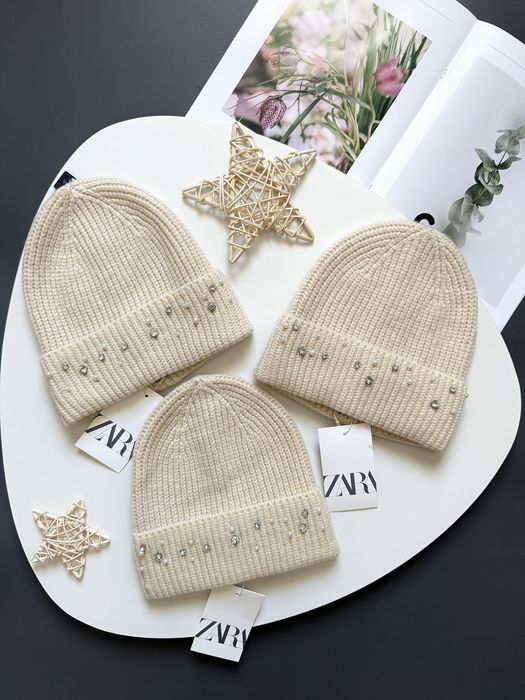 Тепла шапка ZARA з камінцями зимова 6 7 8 9 10 11 12 13 14 р