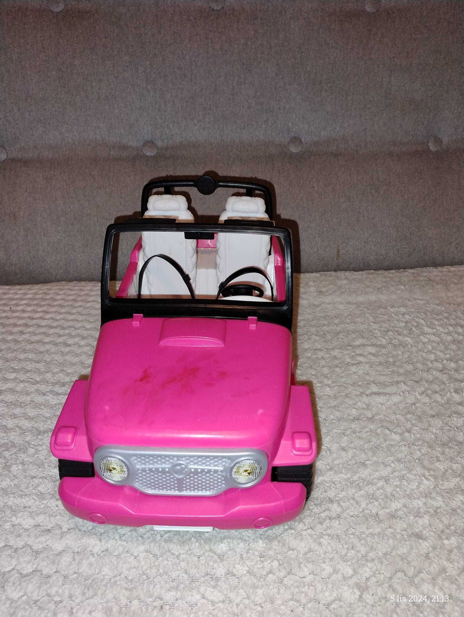Zestaw Barbie – 6 lalek + auto + akcesoria + pojemniki