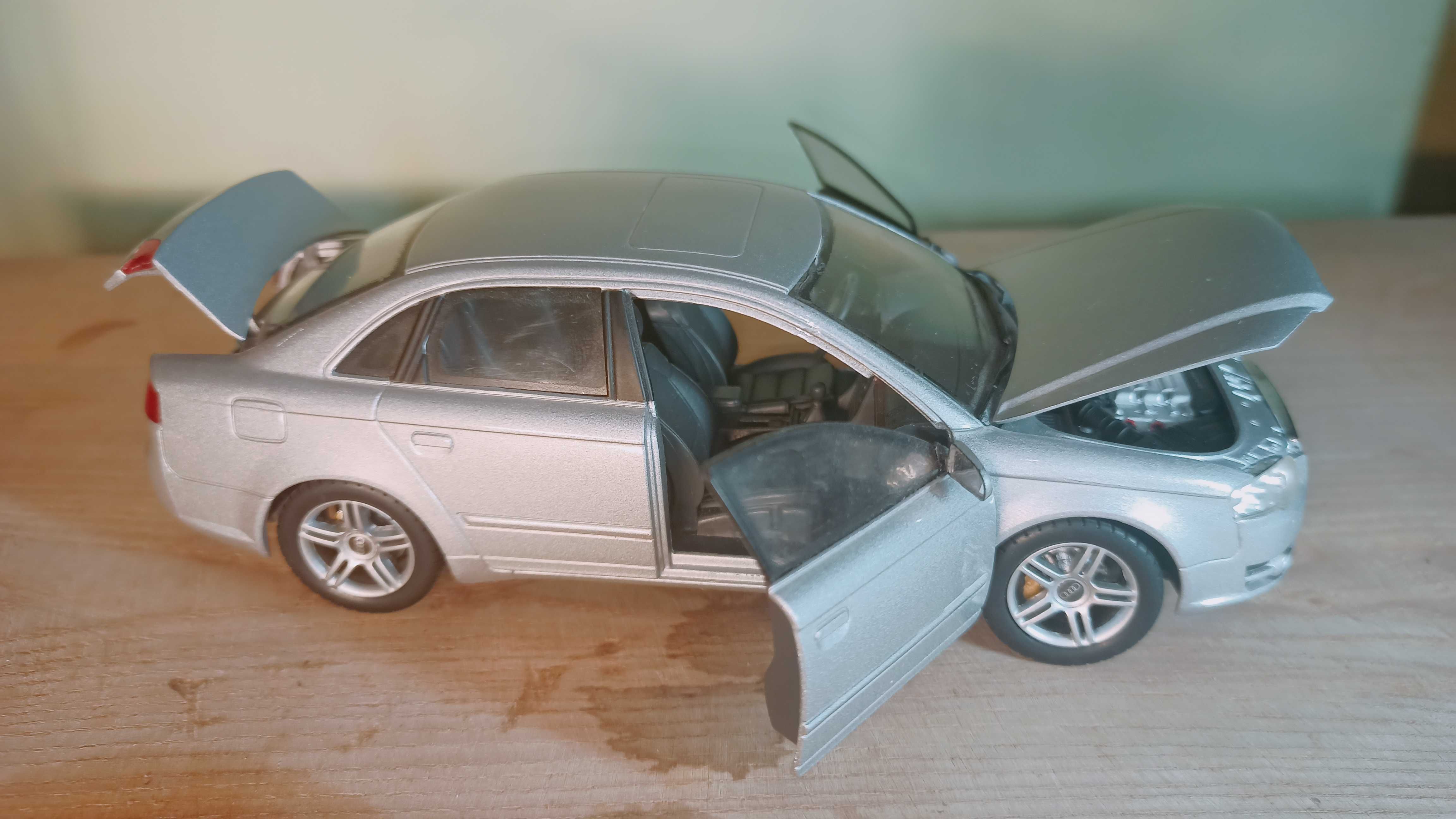 Модель автомобіля Audi A4 Hongwell. Машинка.