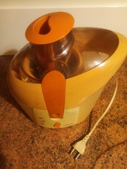 Sokowirówka do owoców