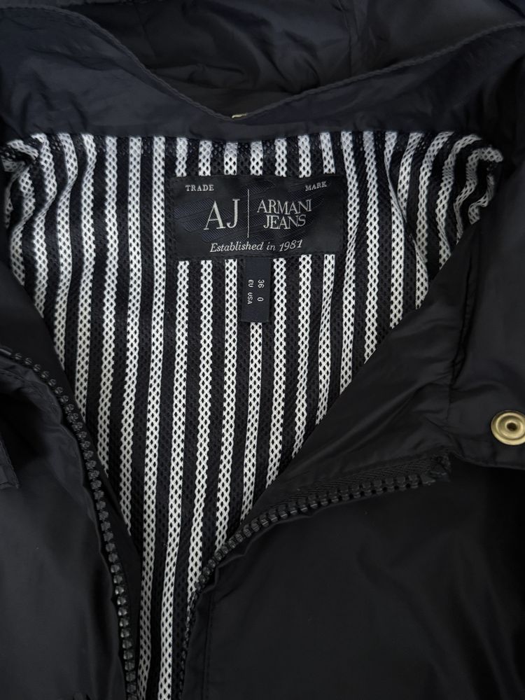 Вітровка Armani xs