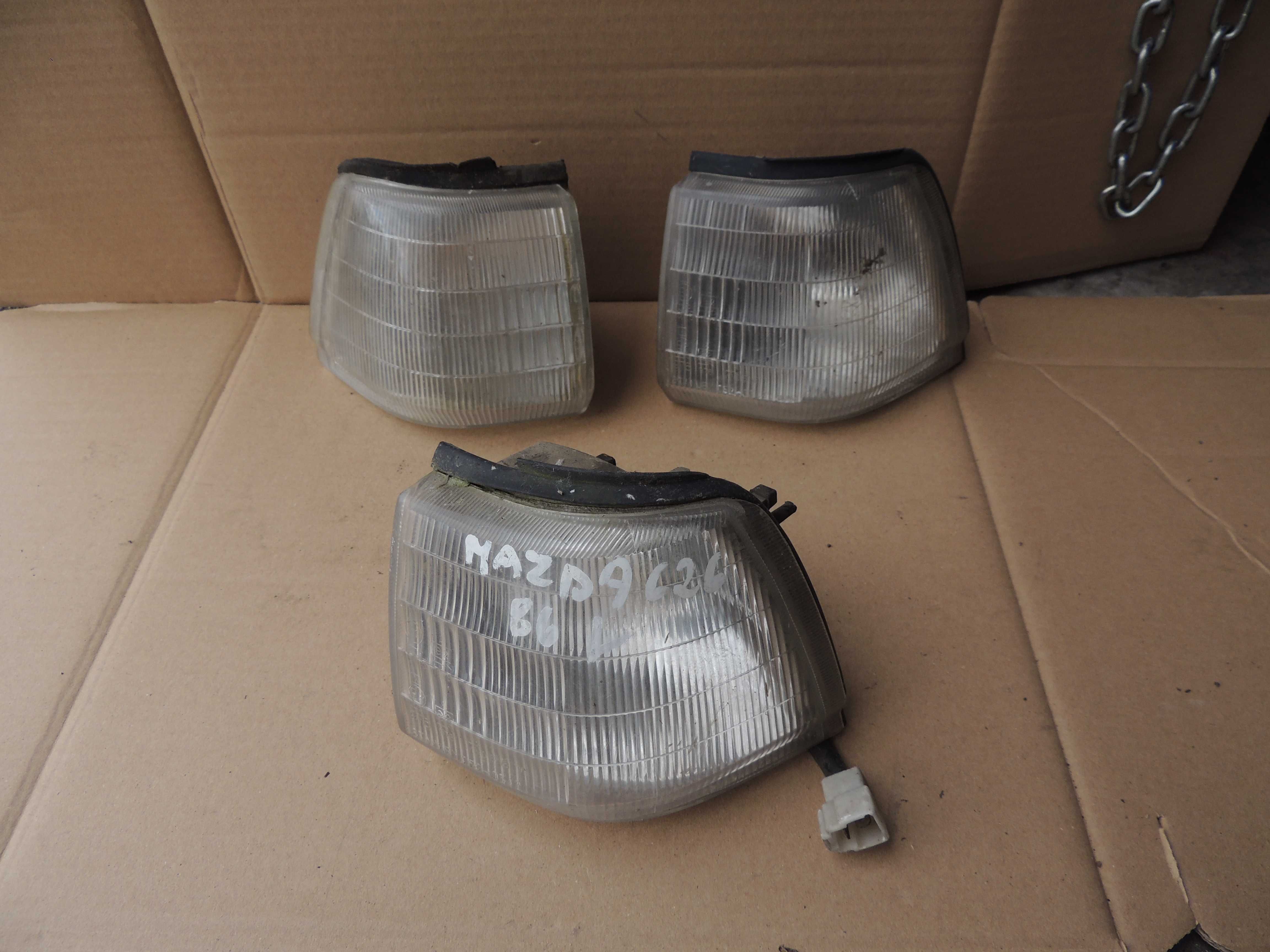 Lampa postojowa prawa lewa postojówka Mazda 626 84,85,86,87