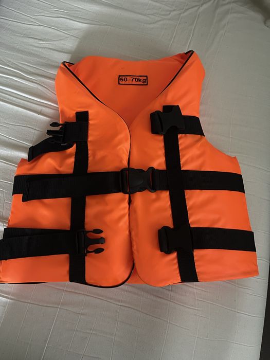 Рятувальний жилет