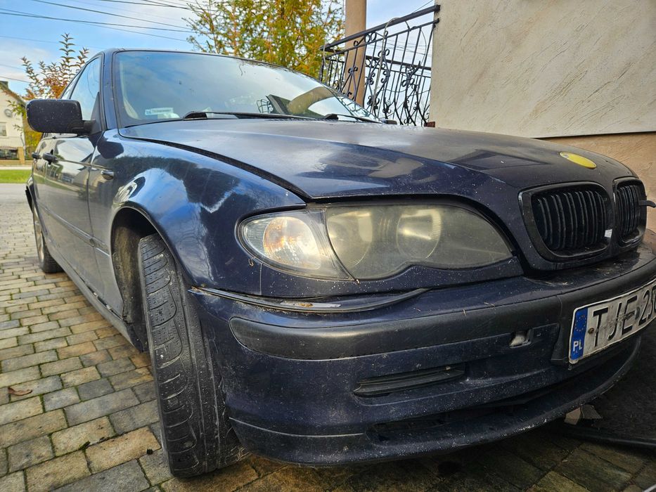 BMW e46 2001 uszkodzone w całości