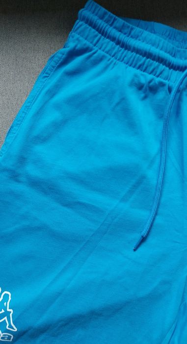 Błękitne spodenki męskie Kappa