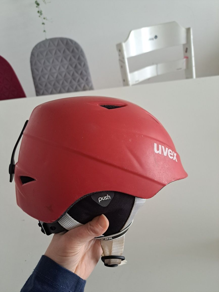 Kask narciarski uvex