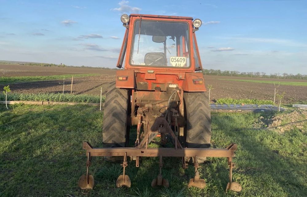 Трактор ЮМЗ 6,Заводской мотор СМД-18