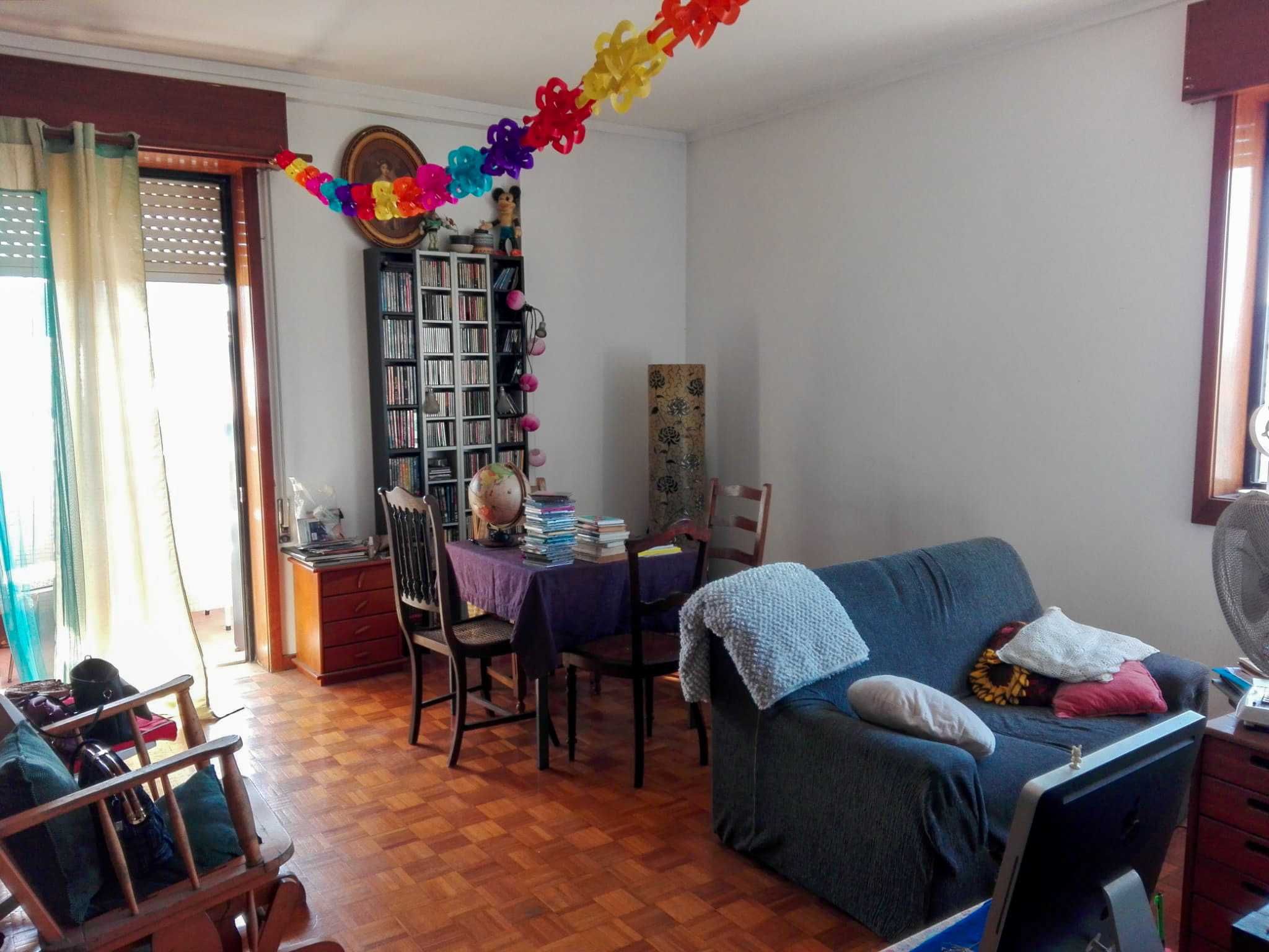 Quarto individual para arrendar em Vila Nova de Gaia