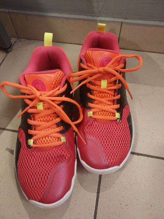 Li-ning. Взуття для бадмінтону, волейболу настільного тенісу. 25.5 см