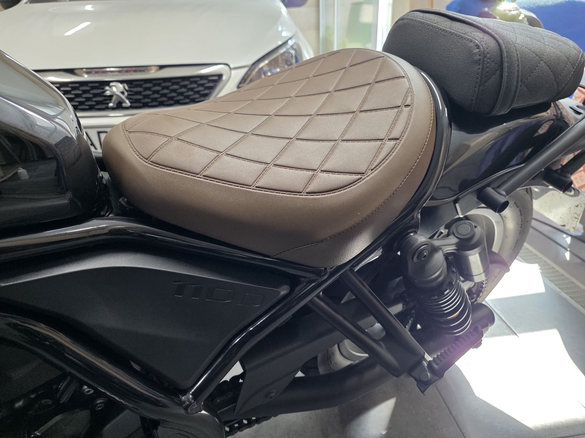 Banco Original Camel Honda Rebel 1100 Special Edition