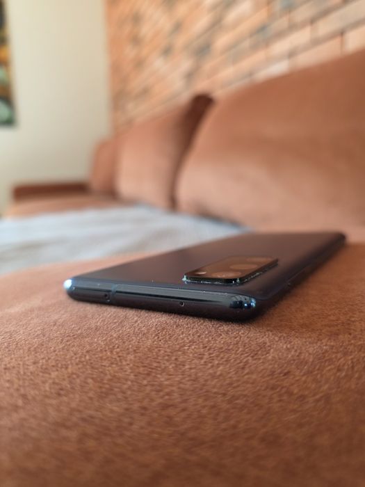 Samsung Galaxy S20 FE 5G 6/128GB - stan bardzo dobry, 100% sprawny!