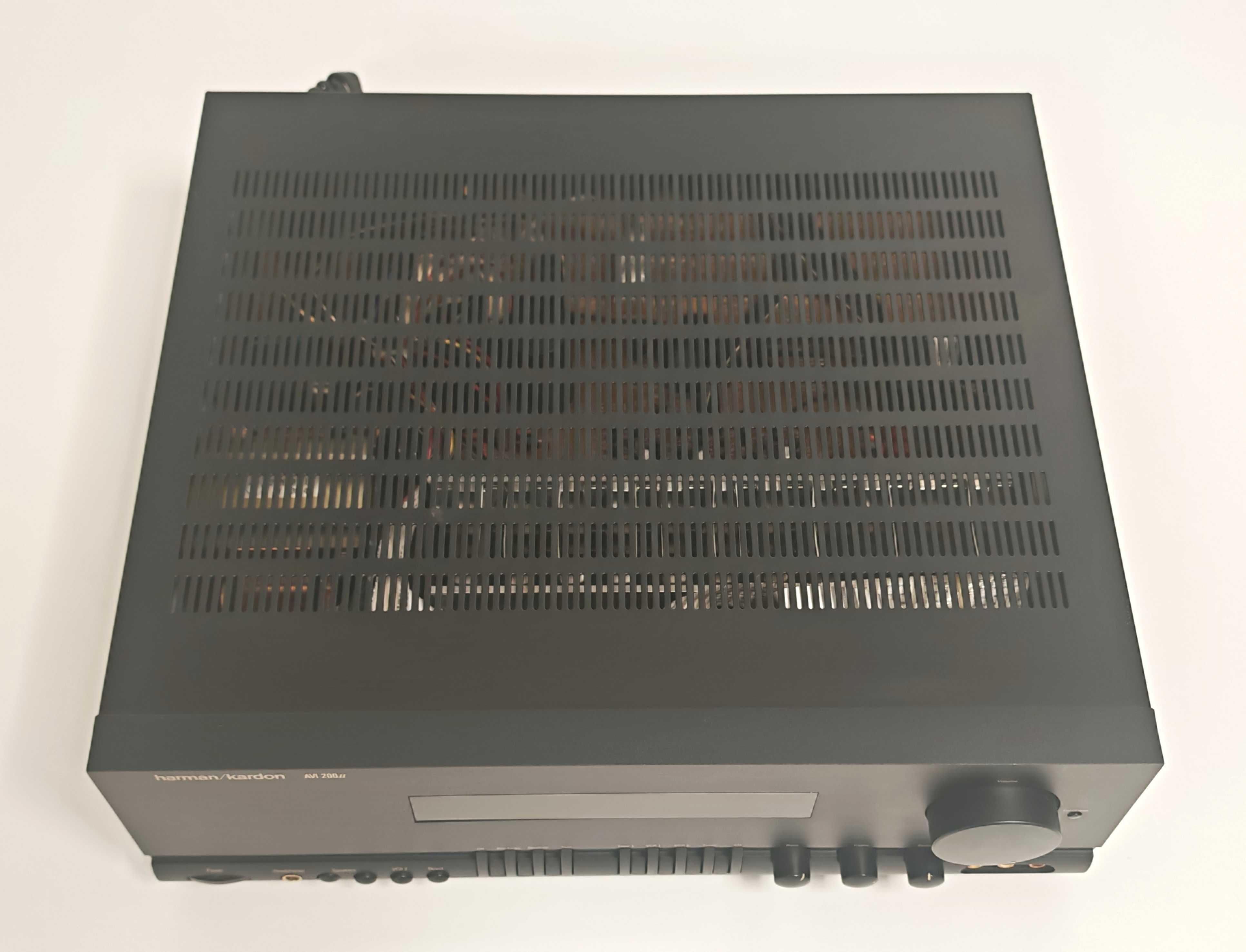Amplituner Harman Kardon AVI 200 II + oryginalny pilot Super stan!