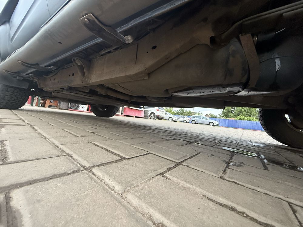 Nissan Navara D40 2.5 дизель 4x4
