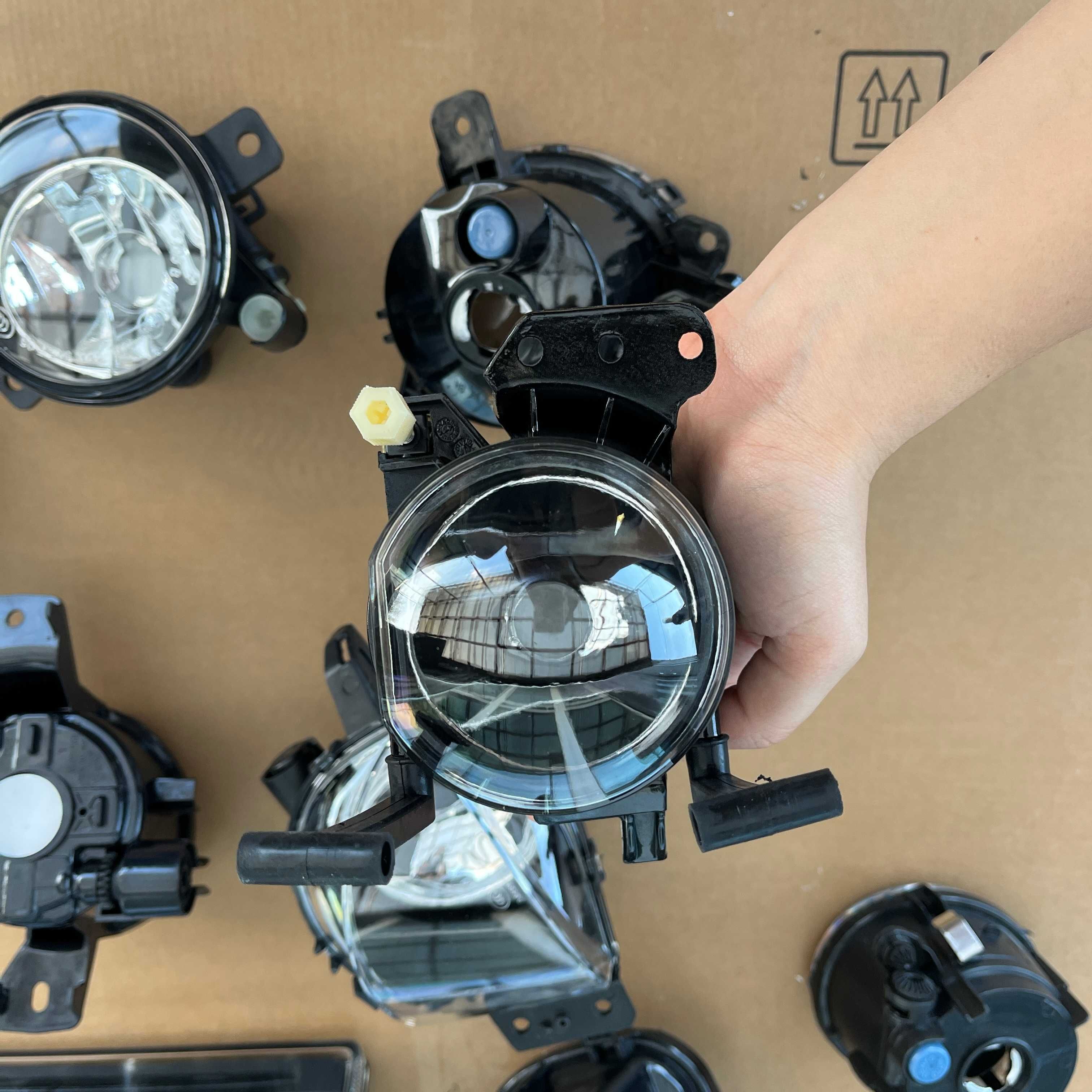 Противотуманки BMW F01F10F15F30G12G30G20G01G02E34E36E38 ліва права