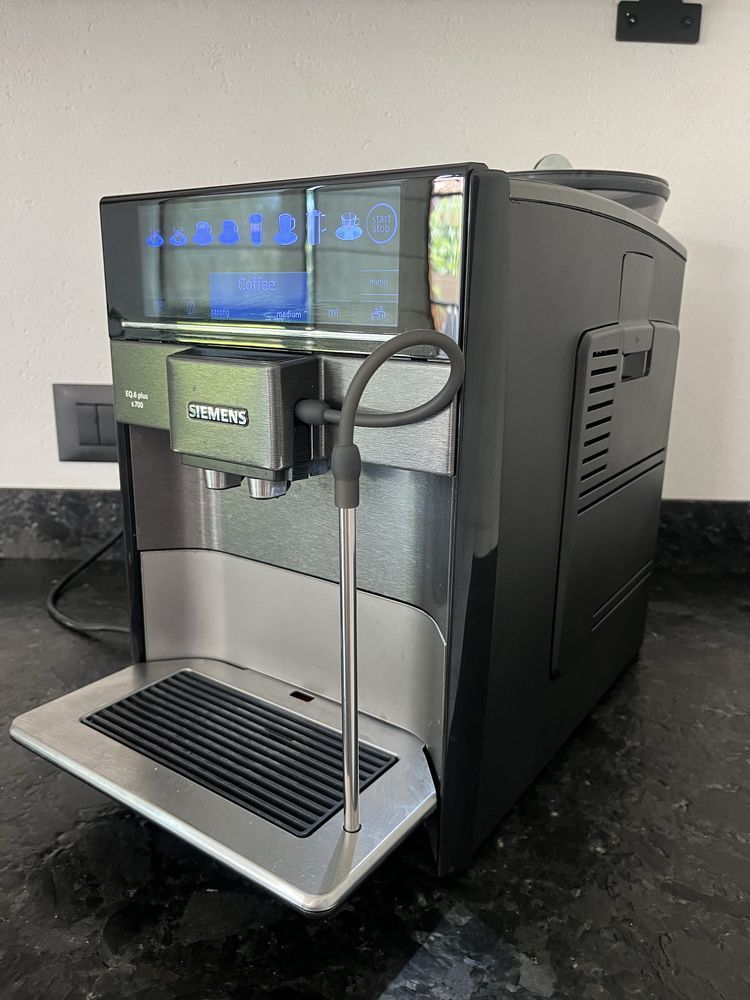 Кофемашина Siemens EQ.6 plus s700 / Кавамашина / Все виды кофе ТОП