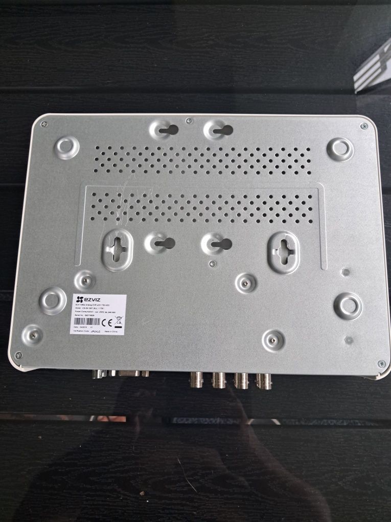Rejestrator monitoringu EZVIZ X5