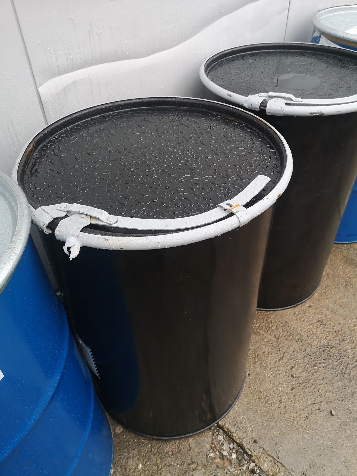 Beczki metalowe 200l 80l