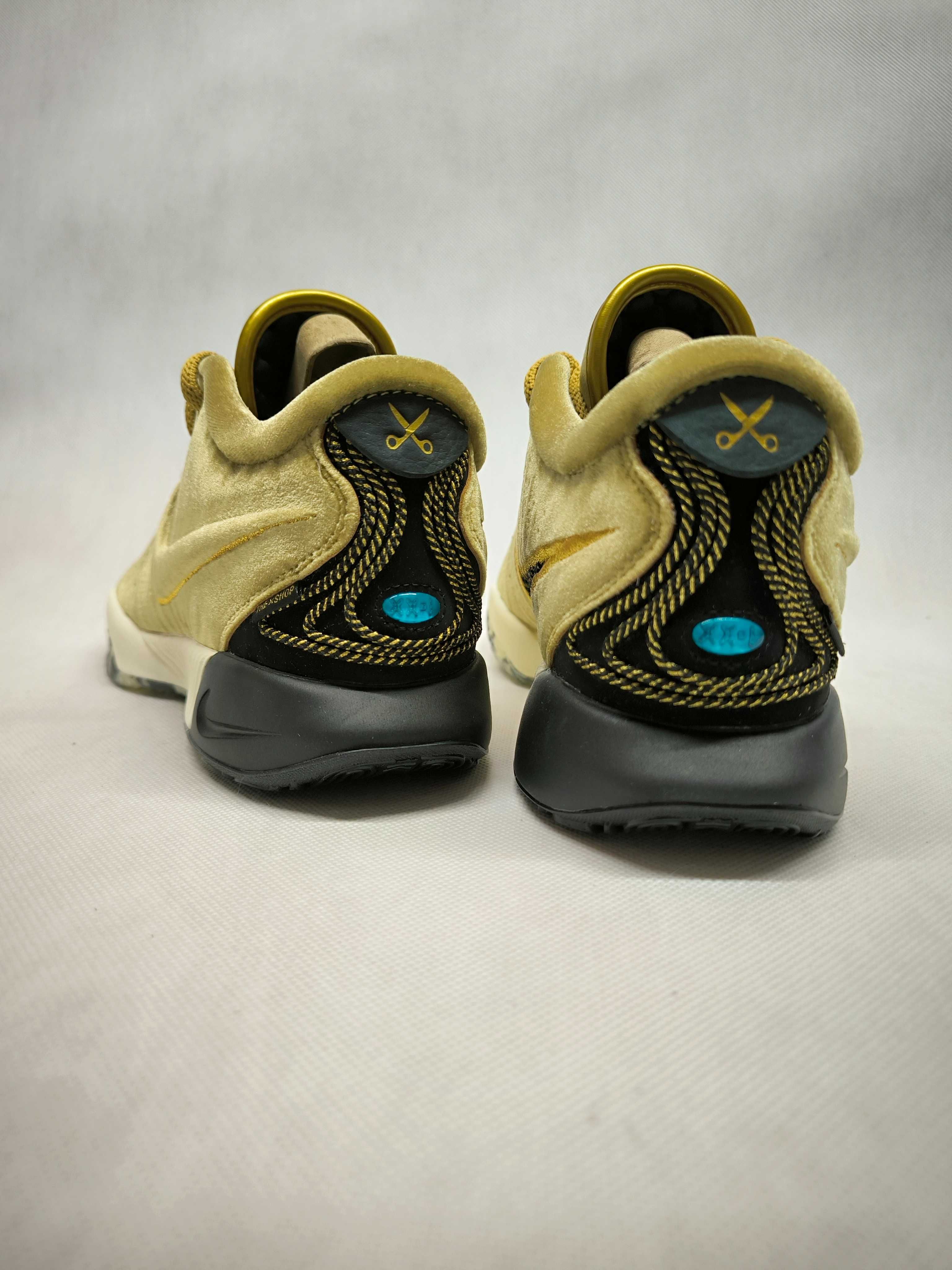 Nike
Sneakersy Lebron XXI Qs FZ7883  700 Brązowy 43