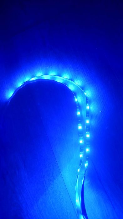 Paski led na pilota Grundig