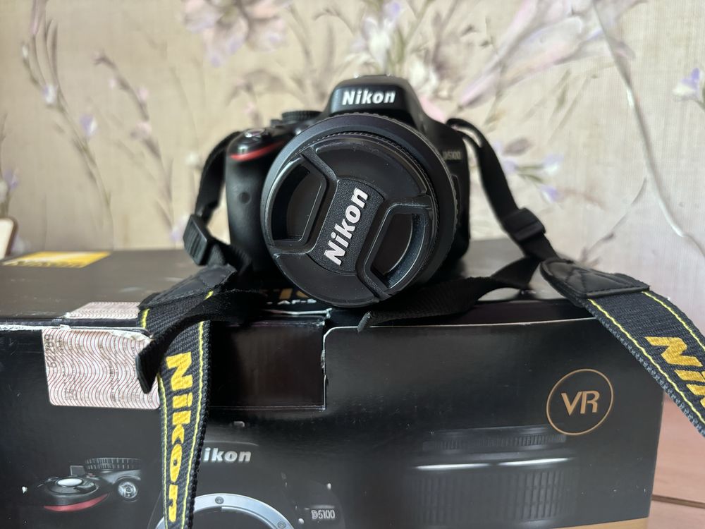 Nikon D-5100 в ідеальному стані