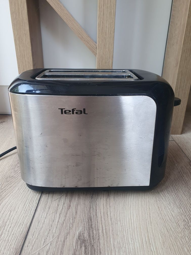 Toster Tefal czarno-srebrny