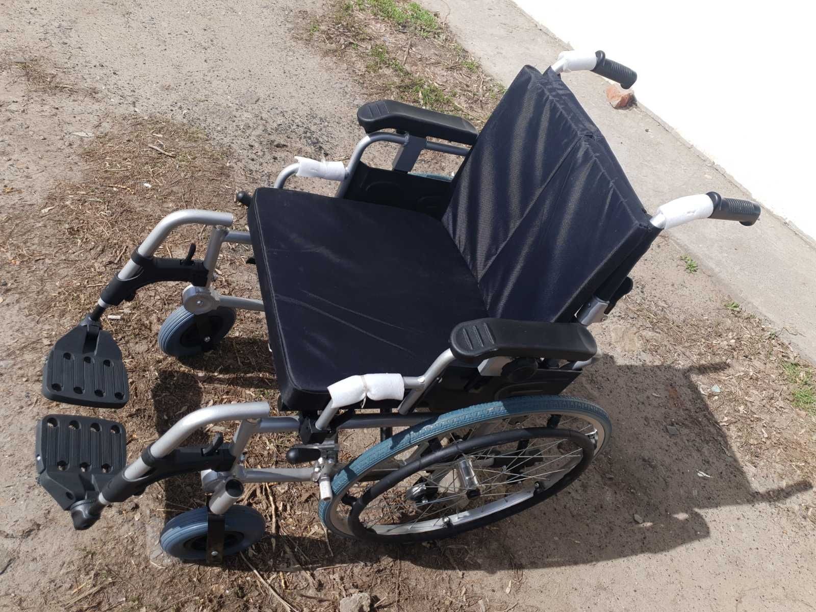 Инвалидное кресло каталка каляска для инвалида Wheelchair KY956LAQ-46