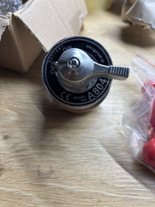 Spurtar a804 wyłącznik odłącznik akumulatora