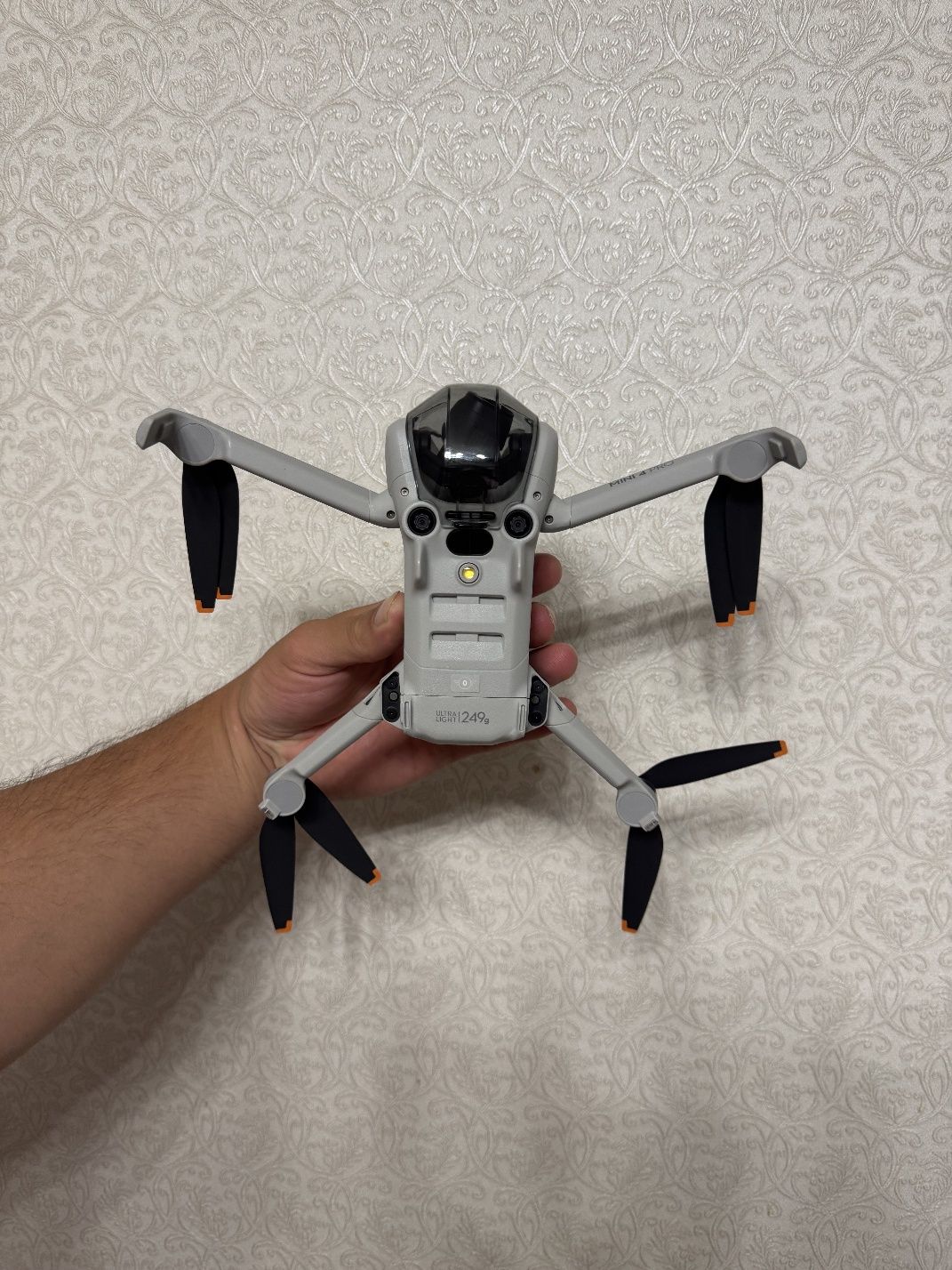 Квадрокоптер DJI Mini 4 Pro Fly More Combo DJI RC 2