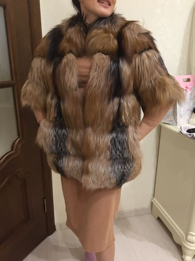 Шуба з натурального хутра лисиці-як нова!!!