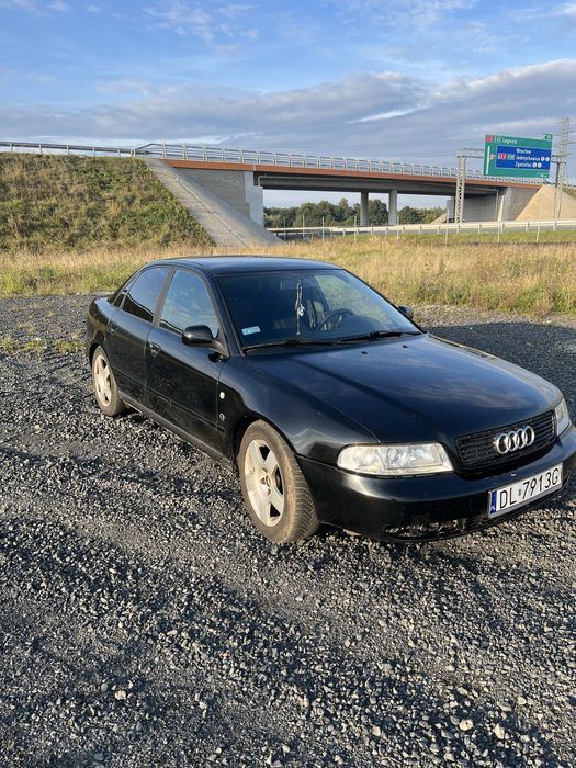 Audi a4b5  1.6 rok 1999