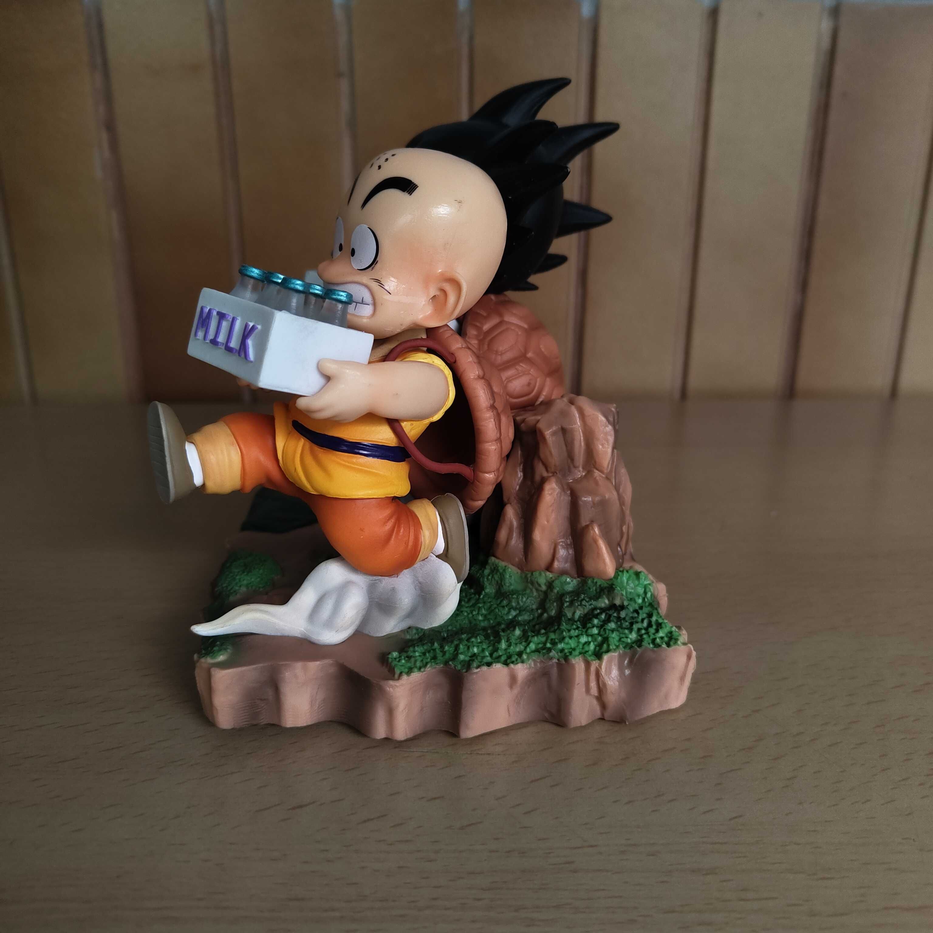 Boneco Figura Son Goku Krillin Milk Dragon Ball 15cm