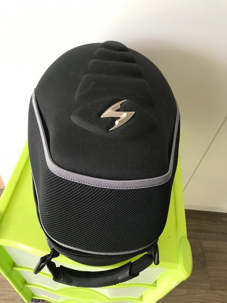 Mala semi rigida de proteção para capacete. AGORA: apenas 25€