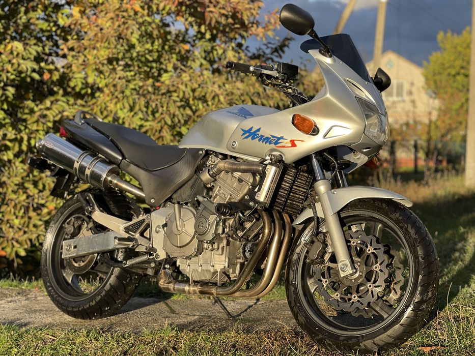 Honda CB 600F Hornet 2001 (не Kawasaki, Yamaha, Suzuki)