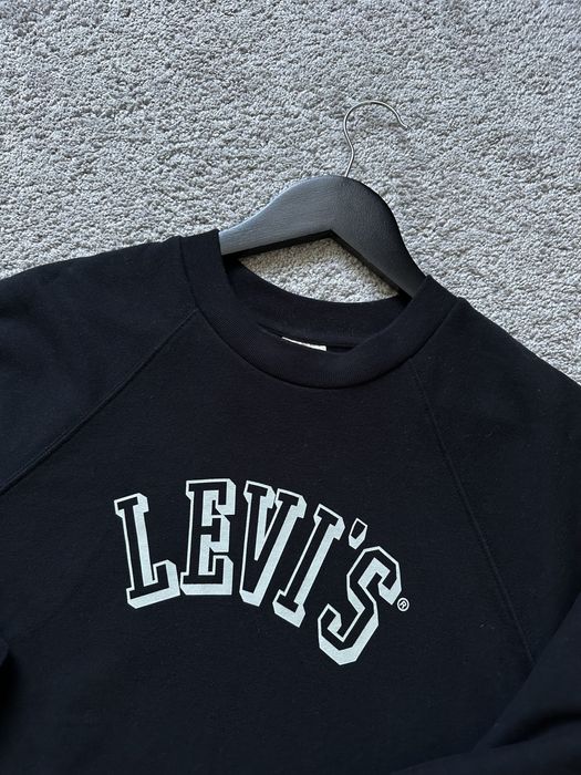 Світшот Levi’s жіночий б/в