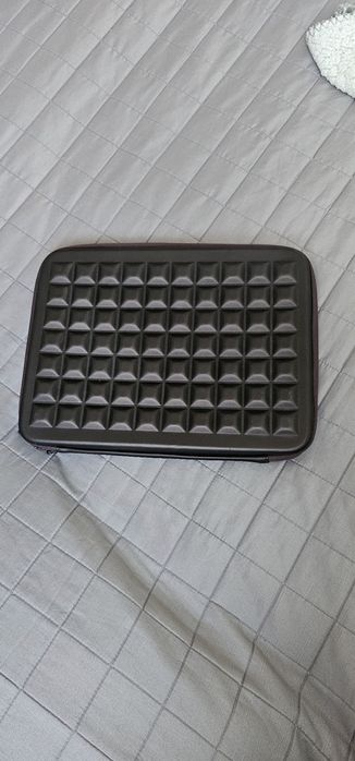 Etui tablet 10,1 Gofrowany 30x23 cm