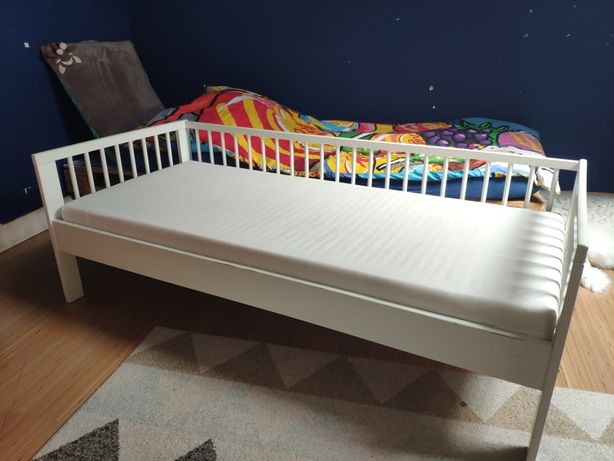 Łóżeczko łóżko Ikea Gulliver rama dno i materac sylikonowy